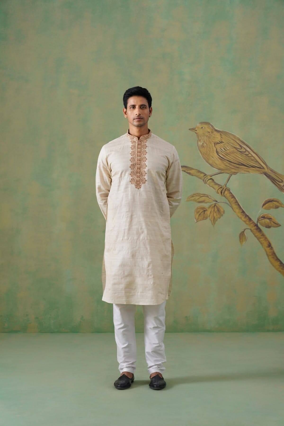 Ivory Ghicha Silk Kurta Set with Kashmiri Hand Embroidery