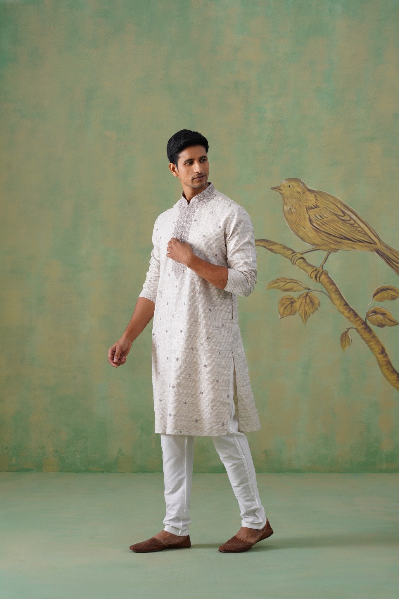 Ivory Kurta Set with Subtle Floral Thread Embroidery